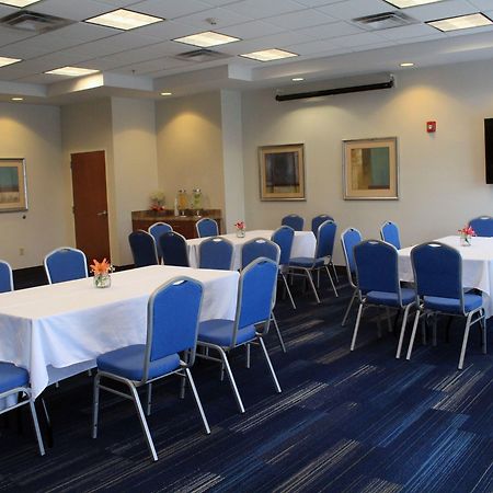 Holiday Inn Express Leland - Wilmington Area By Ihg Extérieur photo