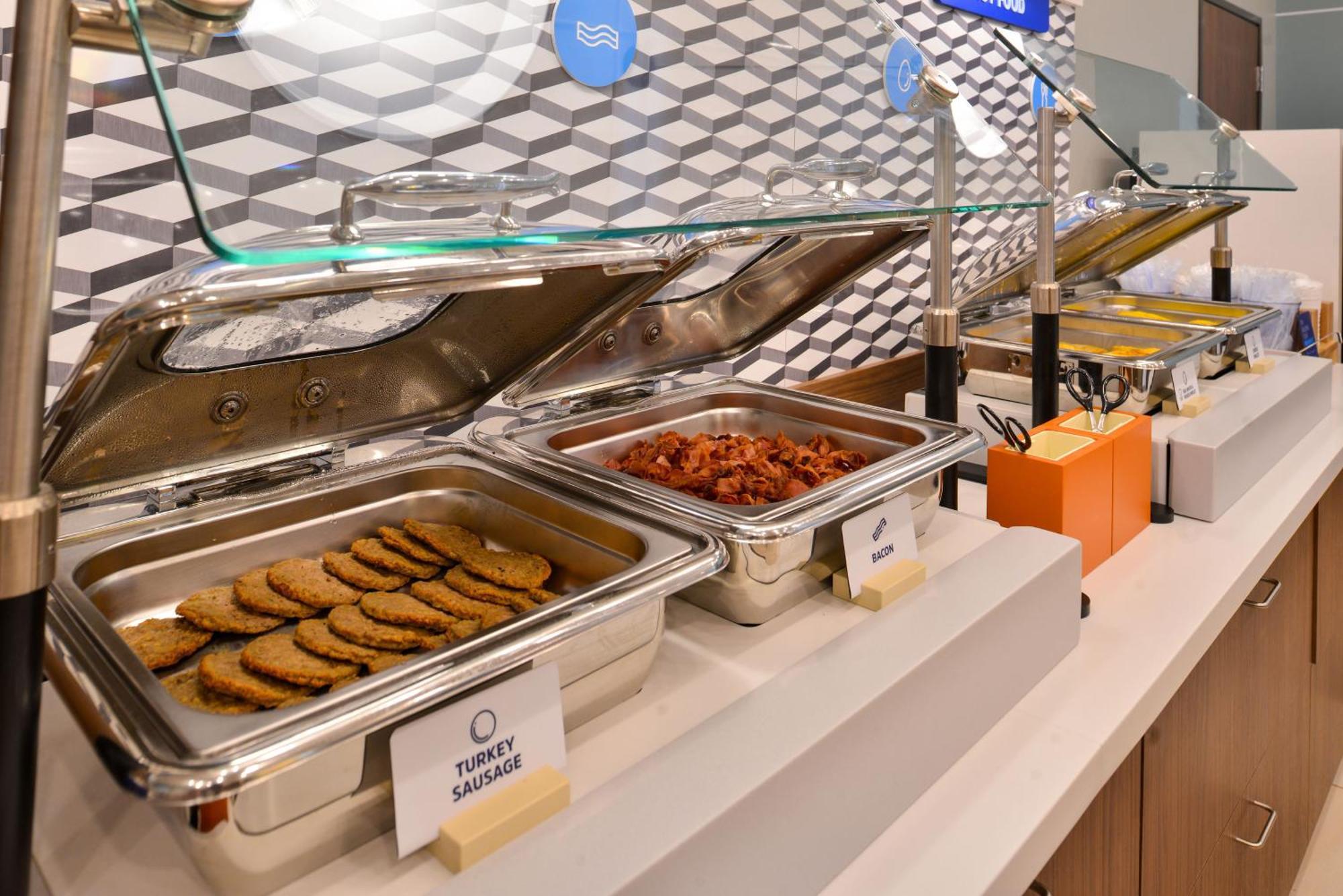 Holiday Inn Express Leland - Wilmington Area By Ihg Extérieur photo