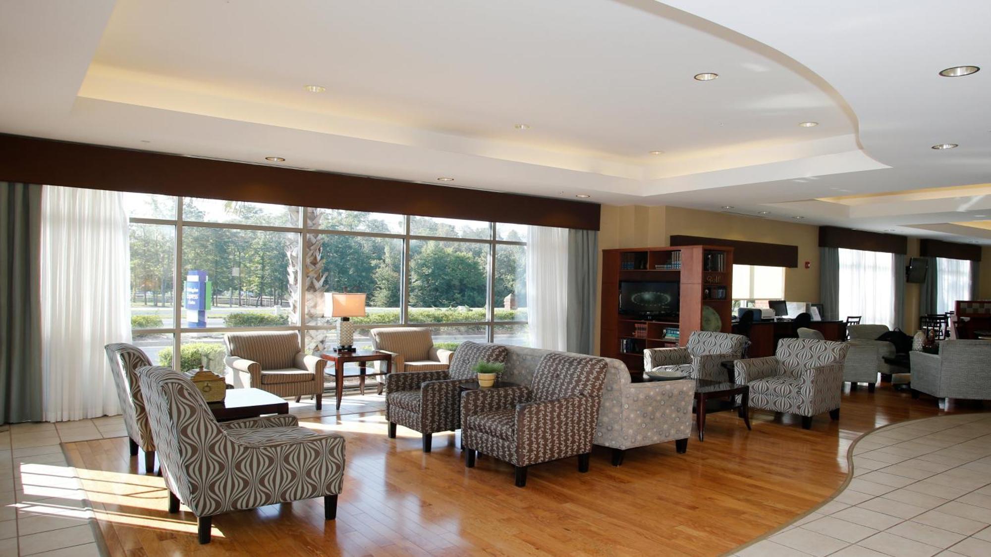 Holiday Inn Express Leland - Wilmington Area By Ihg Extérieur photo