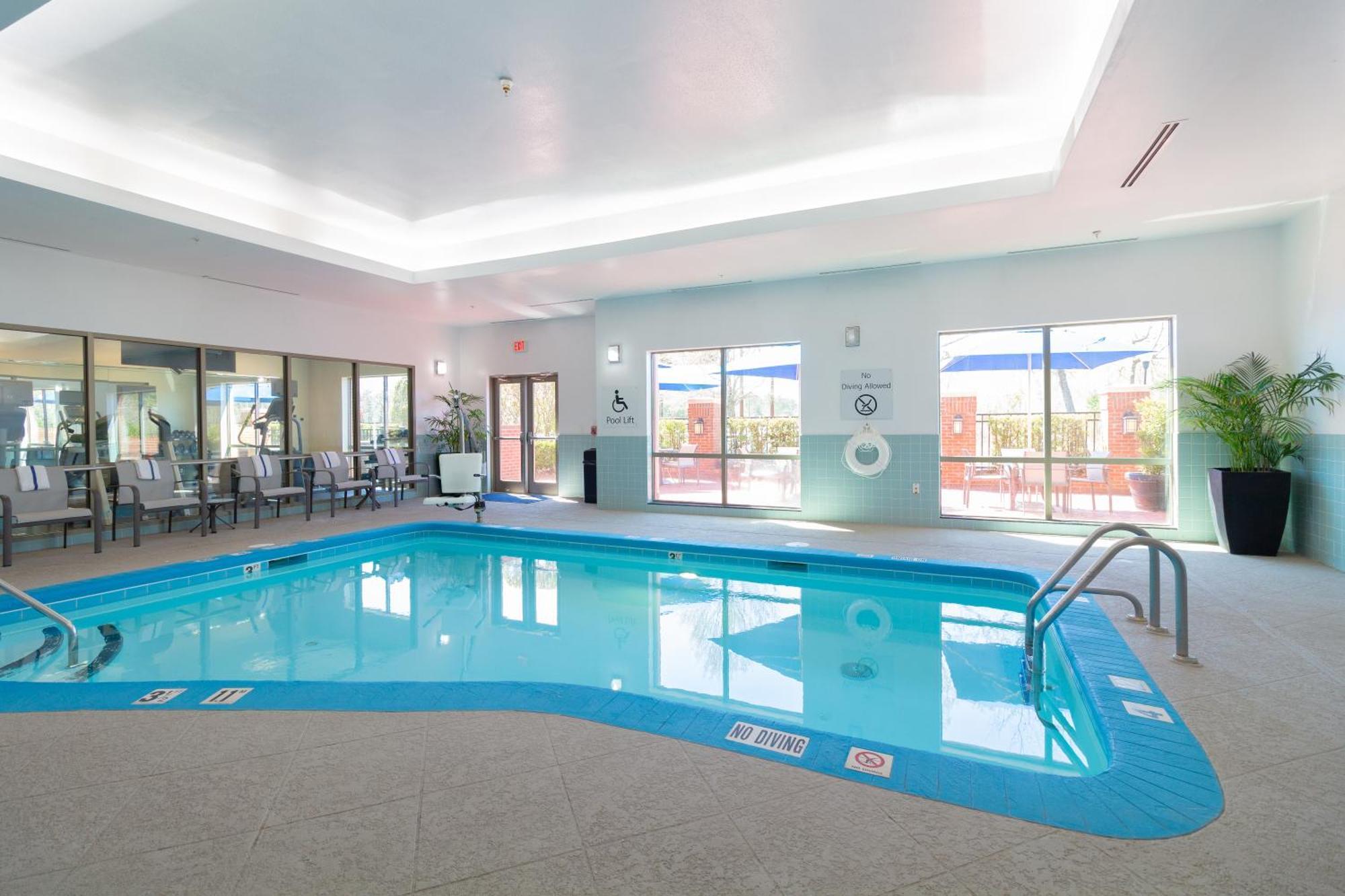 Holiday Inn Express Leland - Wilmington Area By Ihg Extérieur photo